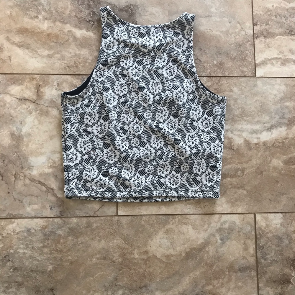 NWT Forever 21 High Neck Racerback Crop Top - Picture 3 of 3